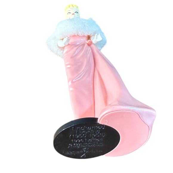 Hallmark Enchanted Evening Barbie Doll Keepsake Ornament 1996 3rd in Series - Picture 7 of 13
